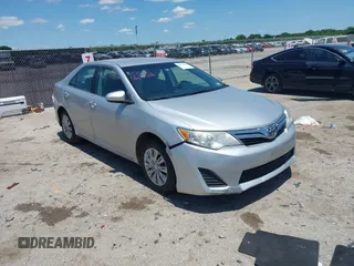 2012 Toyota Camry L z VIN 4T4BF1FK1CR178584, wystawiony jako IAAI lot #42392463 z przebiegiem 139 465 mil mil oraz . Historia ofert i sprzedaży dostępna na DreamBid. Obrazek 1.