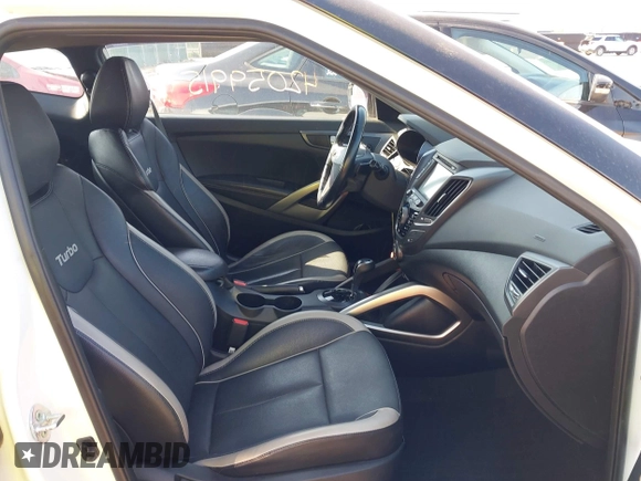 2015 Hyundai Veloster Turbo with VIN KMHTC6AE4FU234611, listed as a IAAI auction lot 42059915 with 107,388 mi miles. Bid and sale history available at carsss.com. Image 5.