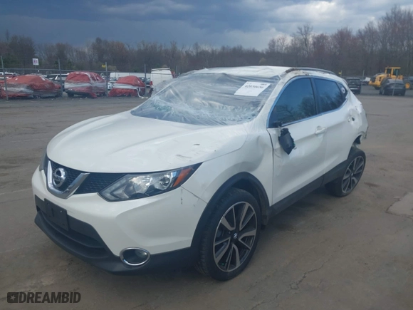 2018 Nissan Rogue Sport S with VIN JN1BJ1CP3JW103922, listed as a IAAI auction lot 42030656 with 36,765 mi miles. Bid and sale history available at carsss.com. Image 2.