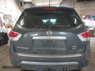 2014 Nissan Pathfinder S with VIN 5N1AR2MM9EC694210, listed as a IAAI auction lot 41651478 with 151,268 mi miles. Bid and sale history available at carsss.com. Image 16.
