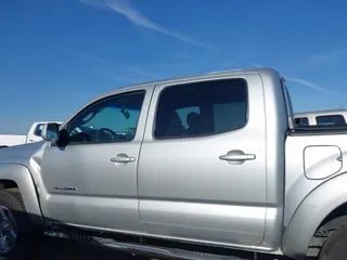 2007 Toyota Tacoma PreRunner with VIN 5TEJU62N27Z370963, listed as a IAAI auction lot 42057558 with 192,041 mi miles. Bid and sale history available at carsss.com. Image 14.