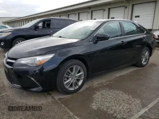 2015 Toyota Camry XLE z VIN 4T1BF1FK1FU912932, wystawiony jako Copart lot #56487405 z przebiegiem 268 361 mil mil oraz Czysty tytuł • Clean title. Historia ofert i sprzedaży dostępna na DreamBid. Obrazek 1.