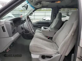 2002 Ford Excursion XLT with VIN 1FMNU41S22EC86209, listed as a Copart auction lot 51261065 with 202,942 mi miles and Salvage title. Bid and sale history available at DreamBid. Image 7.