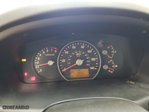 2008 Kia Rondo LX with VIN KNAFG525487146848, listed as a Copart auction lot 41789025 with 189,037 mi miles and Salvage Title. Bid and sale history available at carsss.com. Image 9.
