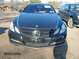 2013 Mercedes-Benz E-Class E 350 with VIN WDDKJ8JB5DF213183, listed as a IAAI auction lot 41891419 with 132,564 mi miles. Bid and sale history available at carsss.com. Image 12.