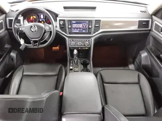2019 Volkswagen Atlas SE with VIN 1V2UR2CAXKC506569, listed as a Copart auction lot 60248025 with 83,689 mi miles and Clean title. Bid and sale history available at DreamBid. Image 8.