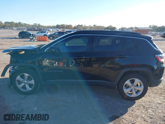 2018 Jeep Compass Latitude with VIN 3C4NJCBB1JT467953, listed as a IAAI auction lot 41254646 with 88,322 mi miles. Bid and sale history available at carsss.com. Image 14.