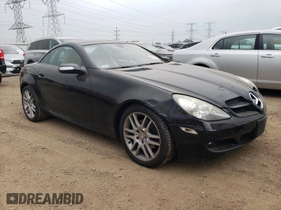 2007 Mercedes-Benz SLK 280 with VIN WDBWK54F17F160166, listed as a Copart auction lot 60133435 with 71,827 mi miles and Salvage title. Bid and sale history available at DreamBid. Image 4.