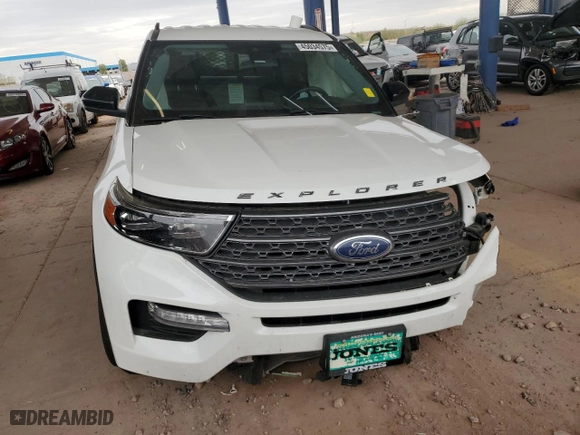 2022 Ford Explorer XLT with VIN 1FMSK8DH5NGC02635, listed as a Copart auction lot 45034575 with 71,718 mi miles and Salvage Title. Bid and sale history available at carsss.com. Image 5.