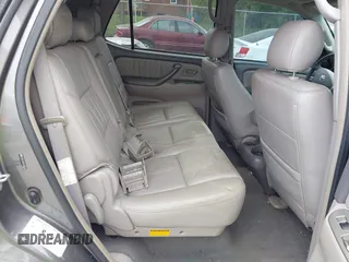 2007 Toyota Sequoia Limited with VIN 5TDBT48A57S292630, listed as a IAAI auction lot 42123231 with 245,692 mi miles and . Bid and sale history available at DreamBid. Image 8.