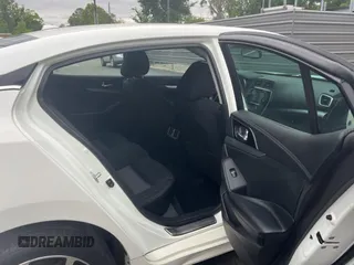 2016 Nissan Maxima S with VIN 1N4AA6AP8GC409491, listed as a Copart auction lot 56022195 with 39,041 mi miles and Clean Title. Bid and sale history available at DreamBid. Image 6.