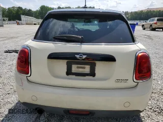 2016 MINI Hardtop 4 Door with VIN WMWXU1C59G2D08847, listed as a Copart auction lot 59763805 with 114,105 mi miles and Salvage title. Bid and sale history available at DreamBid. Image 6.