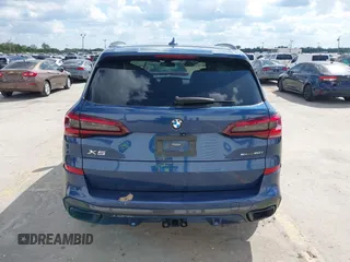 2021 BMW X5 sDrive40i with VIN 5UXCR4C04M9F71290, listed as a IAAI auction lot 41684530 with 1 mi miles. Bid and sale history available at carsss.com. Image 16.