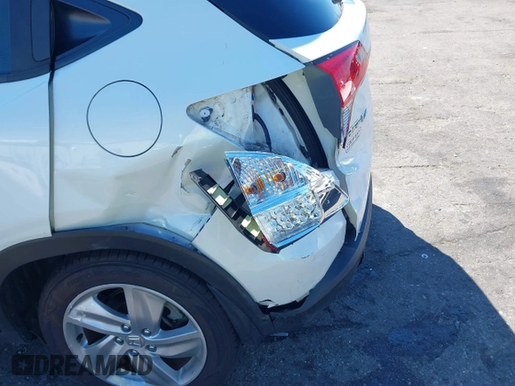 2019 Honda HR-V EX with VIN 3CZRU5H50KM726265, listed as a IAAI auction lot 41880311 with 70,584 mi miles. Bid and sale history available at carsss.com. Image 6.