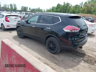 2015 Nissan Rogue SV with VIN 5N1AT2MK7FC879468, listed as a IAAI auction lot 42107991 with 160,084 mi miles. Bid and sale history available at carsss.com. Image 3.