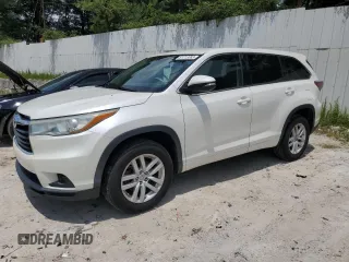 2015 Toyota Highlander LE Plus z VIN 5TDZKRFH4FS119758, wystawiony jako Copart lot #61713383 z przebiegiem 143 099 mil mil oraz Szkoda całkowita • Salvage title. Historia ofert i sprzedaży dostępna na DreamBid. Obrazek 1.