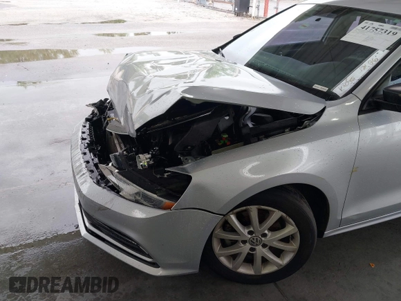 2016 Volkswagen Jetta Sedan 1.4T SE with VIN 3VWD67AJ2GM252658, listed as a IAAI auction lot 41757319 with 147,483 mi miles. Bid and sale history available at carsss.com. Image 6.