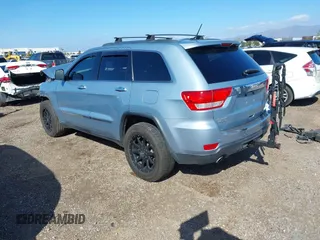 2012 Jeep Grand Cherokee Limited z VIN 1C4RJFBTXCC341813, wystawiony jako IAAI lot #41791662 z przebiegiem 120 811 mil mil oraz . Historia ofert i sprzedaży dostępna na DreamBid. Obrazek 3.