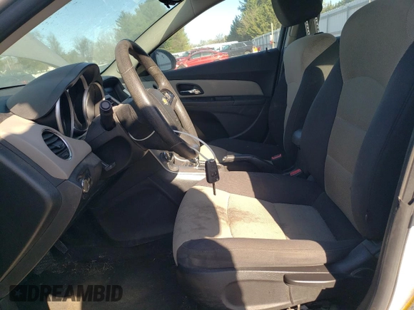2015 Chevrolet Cruze LS with VIN 1G1PA5SG3F7144637, listed as a Copart auction lot 52236445 with 170,426 mi miles and Clean Title. Bid and sale history available at DreamBid. Image 7.