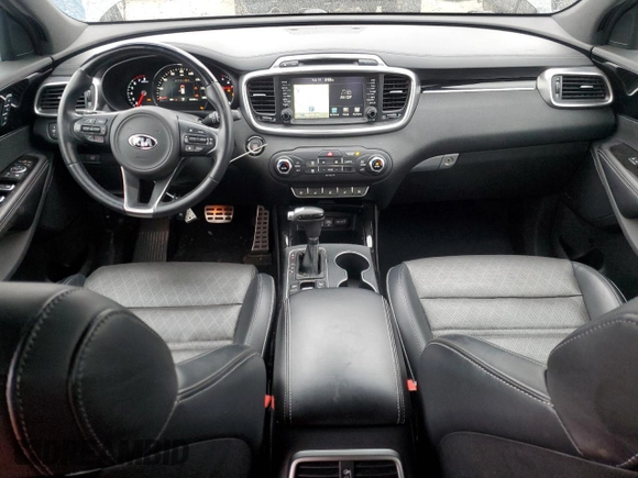 2018 Kia Sorento SX with VIN 5XYPKDA59JG402833, listed as a Copart auction lot 46151465 with 42,235 mi miles and Salvage Title. Bid and sale history available at carsss.com. Image 8.
