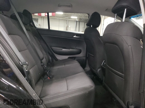 2021 Kia Sportage LX z VIN KNDPMCAC9M7934023, wystawiony jako Copart lot #54761945 z przebiegiem 88 540 mil mil oraz Szkoda całkowita • Salvage title. Historia ofert i sprzedaży dostępna na DreamBid. Obrazek 11.