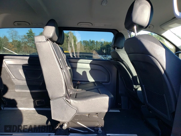 2020 Mercedes-Benz Metris with VIN W1WV0FEY7L3763633, listed as a Copart auction lot 82756324 with 35,263 mi miles and Salvage Title. Bid and sale history available at DreamBid. Image 11.