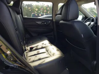 2016 Nissan Rogue SL with VIN 5N1AT2MV8GC870418, listed as a IAAI auction lot 42005368 with 61,063 mi miles and . Bid and sale history available at DreamBid. Image 8.