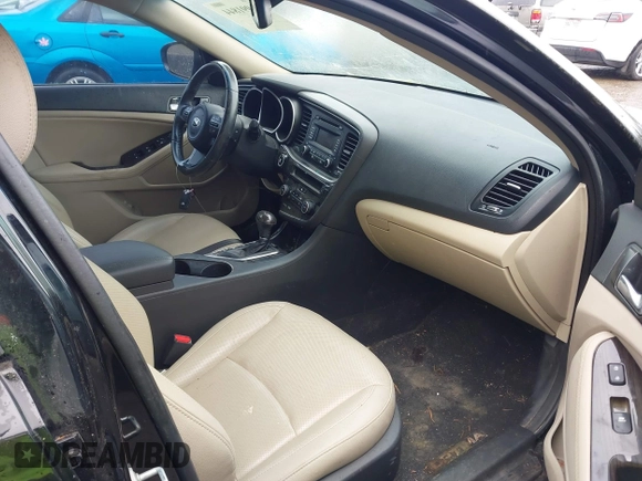 2015 Kia Optima EX with VIN 5XXGN4A71FG391444, listed as a IAAI auction lot 41991844 with 126,197 mi miles. Bid and sale history available at carsss.com. Image 5.