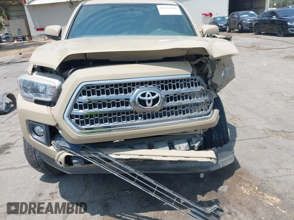 2017 Toyota Tacoma SR5 z VIN 3TMAZ5CN8HM039863, wystawiony jako IAAI lot #42384198 z przebiegiem 53 142 mil mil oraz . Historia ofert i sprzedaży dostępna na DreamBid. Obrazek 18.