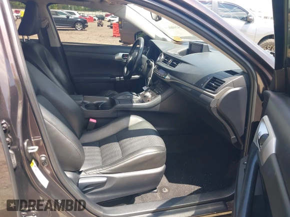 2012 Lexus CT 200h с VIN JTHKD5BH8C2063593, выставлен на аукционе IAAI как лот 42446929 с пробегом 233 672 миль миль и . История ставок и продаж доступна на DreamBid. Изображение 5.