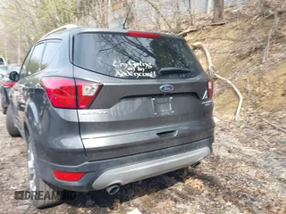 2019 Ford Escape Titanium с VIN 1FMCU9J99KUA43102, выставлен на аукционе IAAI как лот 42146907 с пробегом 91 724 миль миль и . История ставок и продаж доступна на DreamBid. Изображение 19.
