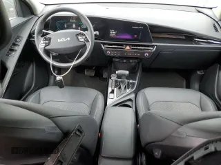 2024 Kia Niro EX Touring with VIN KNDCR3LE9R5203738, listed as a Copart auction lot 47348775 with 8,859 mi miles and Salvage Title. Bid and sale history available at carsss.com. Image 8.