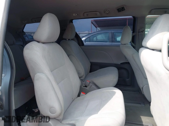 2016 Toyota Sienna L с VIN 5TDZK3DC7GS756195, выставлен на аукционе IAAI как лот 42151195 с пробегом 119 695 миль миль и . История ставок и продаж доступна на DreamBid. Изображение 8.