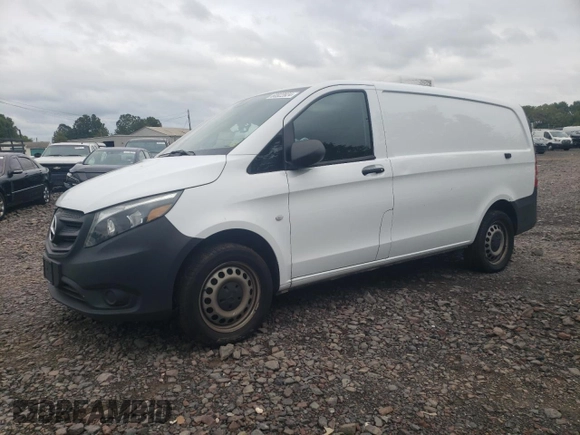 2022 Mercedes-Benz Metris Cargo z VIN W1YV0BEY6N4138833, wystawiony jako Copart lot #68922824 z przebiegiem 9 493 mil mil oraz Szkoda całkowita • Salvage title. Historia ofert i sprzedaży dostępna na DreamBid. Obrazek 1.