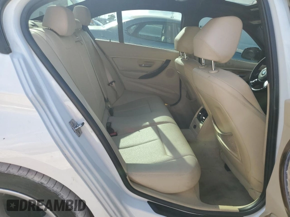 2013 BMW 3 Series 328i with VIN WBA3C1C5XDK104391, listed as a Copart auction lot 49204125 with 208,339 mi miles and Clean Title. Bid and sale history available at carsss.com. Image 10.