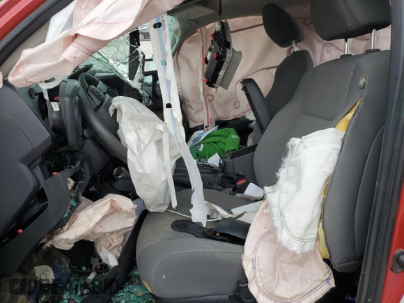 2021 Toyota Tacoma SR with VIN 3TYSX5EN6MT005023, listed as a Copart auction lot 55687625 with Not provided miles and Salvage title. Bid and sale history available at DreamBid. Image 7.