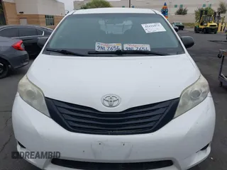 2017 Toyota Sienna L z VIN 5TDZZ3DC2HS800102, wystawiony jako IAAI lot #42151872 z przebiegiem 182 675 mil mil oraz . Historia ofert i sprzedaży dostępna na DreamBid. Obrazek 12.