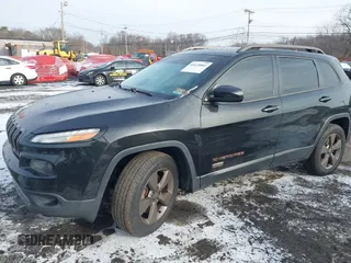 2016 Jeep Cherokee Latitude with VIN 1C4PJMCS1GW326557, listed as a IAAI auction lot 41474801 with 207,805 mi miles. Bid and sale history available at carsss.com. Image 18.