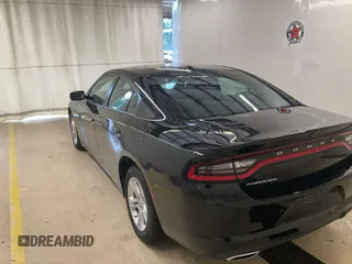 2019 Dodge Charger SXT z VIN 2C3CDXBG6KH613859, wystawiony jako IAAI lot #42509609 z przebiegiem 76 418 mil mil oraz . Historia ofert i sprzedaży dostępna na DreamBid. Obrazek 2.