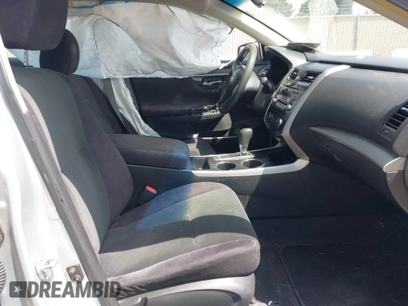 2013 Nissan Altima SV with VIN 1N4AL3AP4DN517857, listed as a IAAI auction lot 42020248 with 234,536 mi miles and . Bid and sale history available at carsss.com. Image 5.