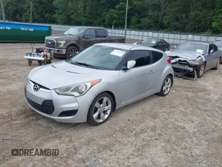 2012 Hyundai Veloster w/Gray Int с VIN KMHTC6AD5CU036042, выставлен на аукционе IAAI как лот 42423678 с пробегом 132 909 миль миль и . История ставок и продаж доступна на DreamBid. Изображение 2.