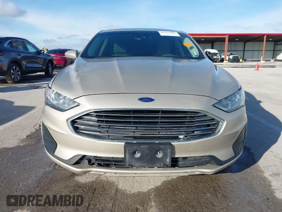 2019 Ford Fusion SE with VIN 3FA6P0HD3KR212008, listed as a IAAI auction lot 41465049 with 140,574 mi miles. Bid and sale history available at carsss.com. Image 12.