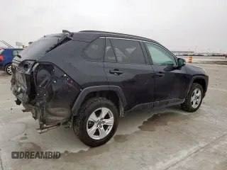 2021 Toyota RAV4 XLE with VIN 2T3W1RFV0MW149640, listed as a Copart auction lot 58821125 with 105,483 mi miles and Salvage title. Bid and sale history available at DreamBid. Image 3.