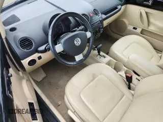 2008 Volkswagen Beetle SE with VIN 3VWRF31Y98M414685, listed as a Copart auction lot 64333685 with 30,116 mi miles and Salvage title. Bid and sale history available at DreamBid. Image 8.