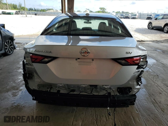 2021 Nissan Sentra SV z VIN 3N1AB8CV4MY290956, wystawiony jako Copart lot #57777055 z przebiegiem 37 856 mil mil oraz Szkoda całkowita • Salvage title. Historia ofert i sprzedaży dostępna na DreamBid. Obrazek 6.