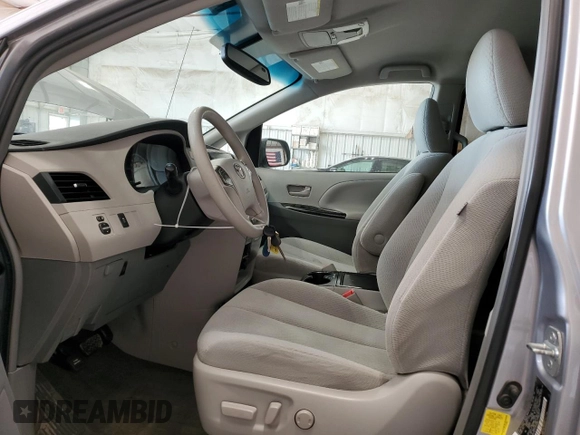 2012 Toyota Sienna LE AAS с VIN 5TDKK3DCXCS244099, выставлен на аукционе Copart как лот 57653065 с пробегом 74 127 миль миль и Чистый • Clean title. История ставок и продаж доступна на DreamBid. Изображение 7.