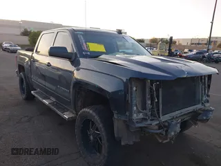 2018 Chevrolet Silverado 1500 LT with VIN 3GCPCRECXJG431472, listed as a IAAI auction lot 41825820 with 118,452 mi miles and . Bid and sale history available at DreamBid. Image 1.