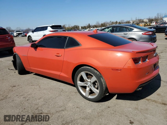 2013 Chevrolet Camaro LT z VIN 2G1FC1E34D9210891, wystawiony jako Copart lot #47850505 z przebiegiem 142 345 mil mil oraz Szkoda całkowita • Salvage title. Historia ofert i sprzedaży dostępna na DreamBid. Obrazek 2.
