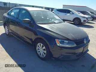 2011 Volkswagen Jetta Sedan S with VIN 3VW2K7AJ9BM069057, listed as a IAAI auction lot 41656285 with 208,001 mi miles. Bid and sale history available at carsss.com. Image 6.