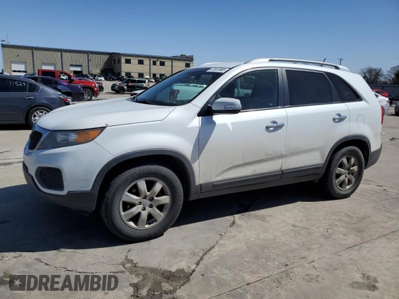 2013 Kia Sorento LX with VIN 5XYKT4A20DG368444, listed as a Copart auction lot 47887985 with 116,915 mi miles and Salvage Title. Bid and sale history available at carsss.com. Image 1.
